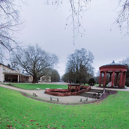 Privat Zimmer in Bad Homburg bei Kurhaus Bad Homburg vor der Höhe Exterior foto
