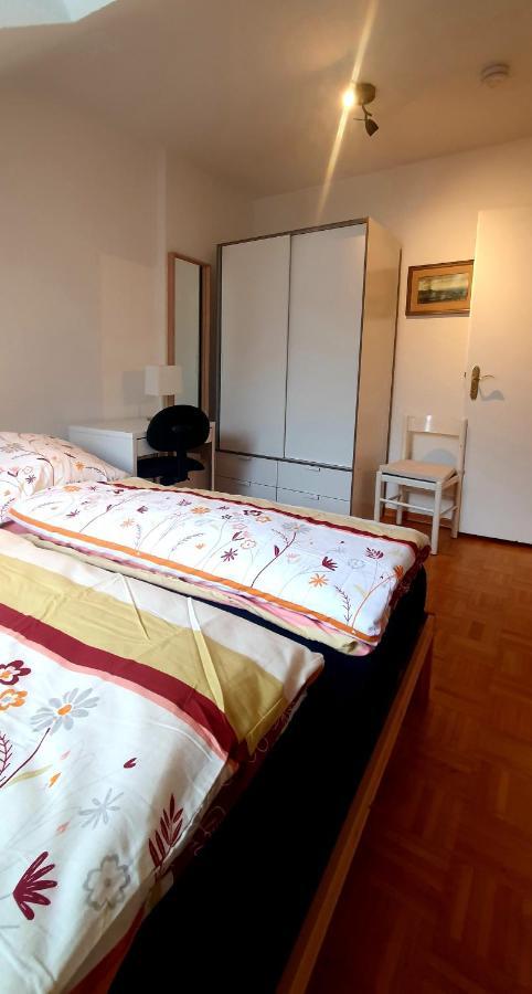 Privat Zimmer in Bad Homburg bei Kurhaus Bad Homburg vor der Höhe Exterior foto